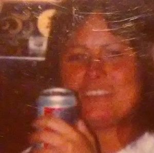 Meet your Posher, Joni